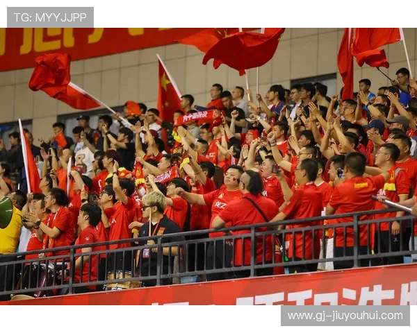 当足球成了打铁艺术盛宴那些让球迷心碎又爆笑的名场面