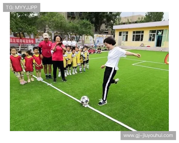 足球版护手霜全新登场为热爱运动的你打造持久滋润与赛场保护体验